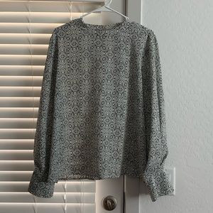 Worthington Black and White Blouse